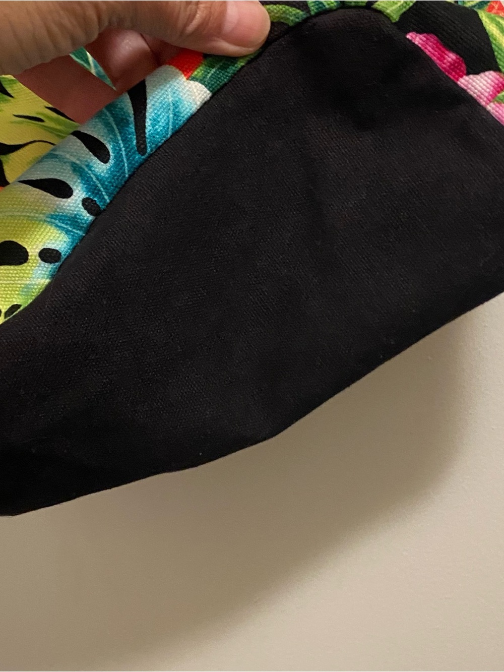 Island Impressions Tote Bag Purse 11”H x 9”W x 4.5” Tropical Floral Black Hawaii - Picture 4 of 7